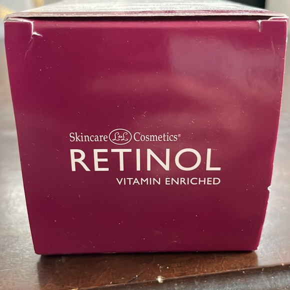 Retinol night cream - Picture 5 of 5